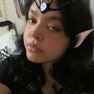 Meet your Posher, Roxanne